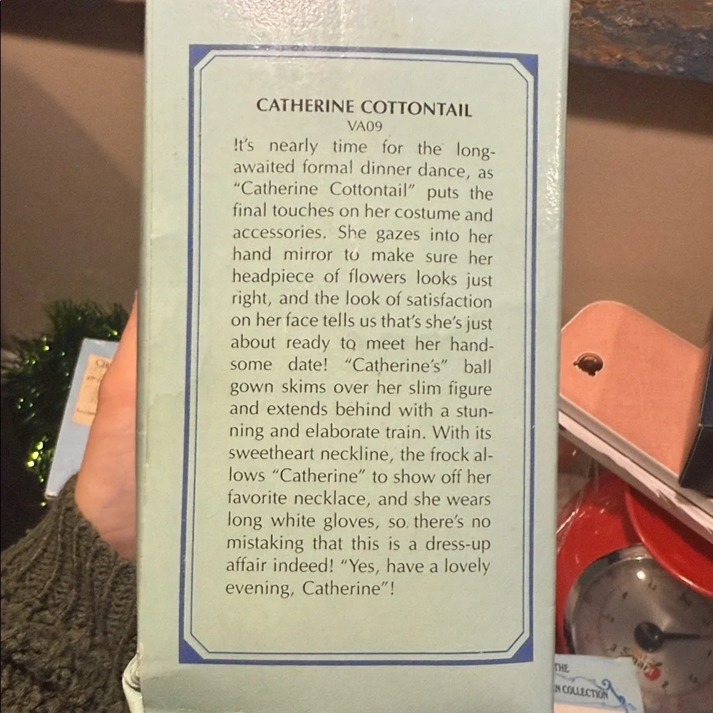 1994 The Victorian Collection Catherine CottonTail Rabbit Figurine with Mirror